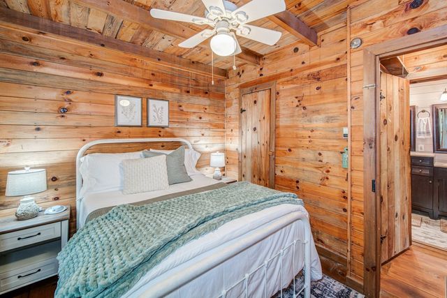 64 Bear Lake Drive, Blue Ridge, GA 30513