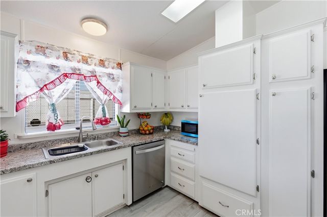 13877 Tam O Shanter Drive, Victorville, CA 92395