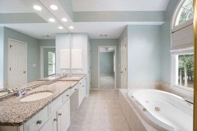 228 Chadwyck Lane, Canton, GA 30115