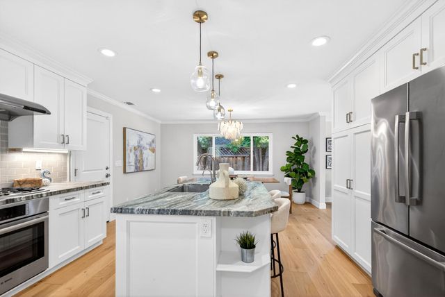 1422 Wright Avenue, Sunnyvale, CA 94087