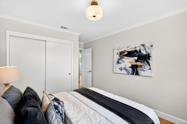 1422 Wright Avenue, Sunnyvale, CA 94087