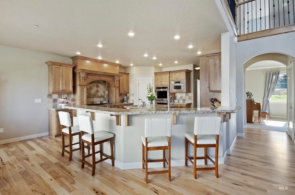 5477 N Quail Summit Pl, Boise, ID 83703 photo 12