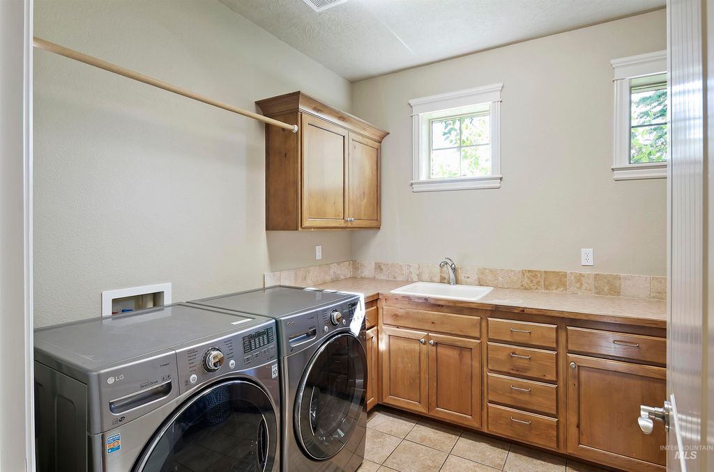 5477 N Quail Summit Pl, Boise, ID 83703 photo 32