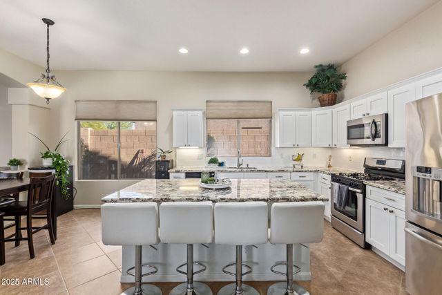 4616 W WHISPERING WIND Drive, Glendale, AZ 85310