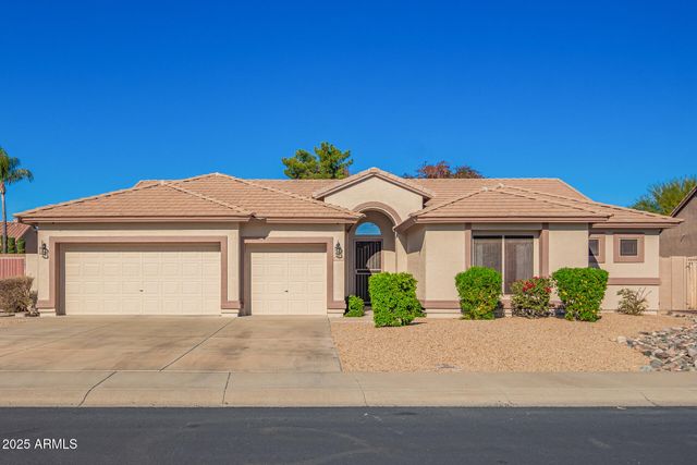 4616 W WHISPERING WIND Drive, Glendale, AZ 85310