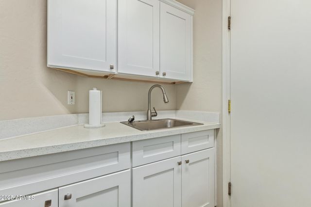 4616 W WHISPERING WIND Drive, Glendale, AZ 85310