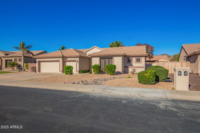 4616 W WHISPERING WIND Drive, Glendale, AZ 85310