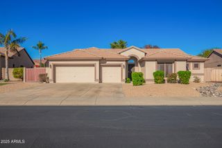 4616 W WHISPERING WIND Drive, Glendale, AZ 85310