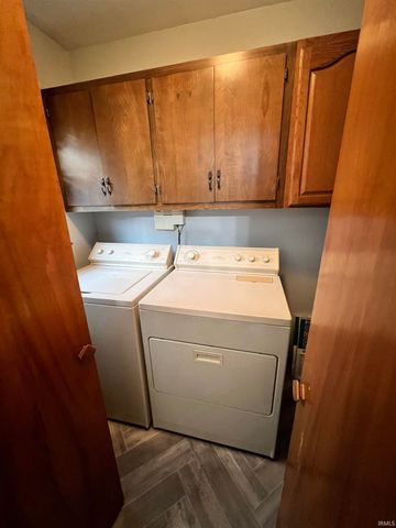 144 Pineview Drive, Vincennes, IN 47591