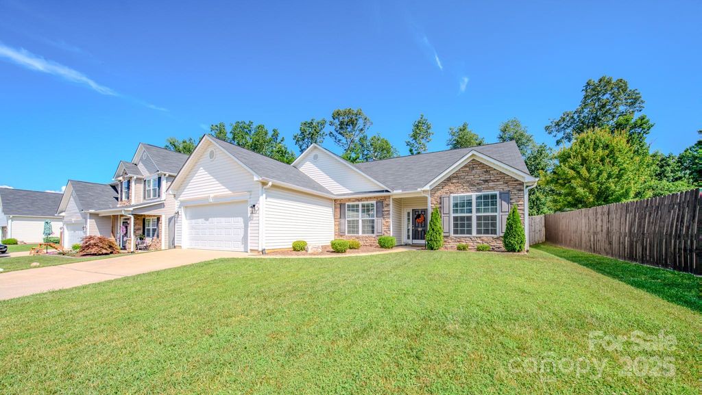 303 E Hiawassee Road, Fletcher, NC 28732