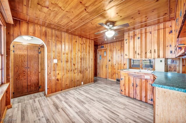 135 Wooster Street NW, Navarre, OH 44662