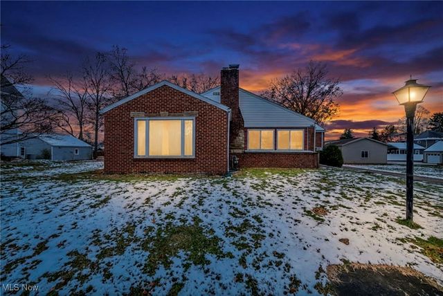 135 Wooster Street NW, Navarre, OH 44662