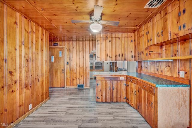 135 Wooster Street NW, Navarre, OH 44662