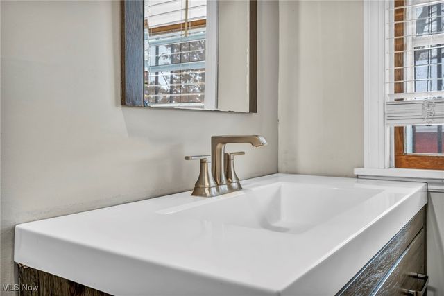 135 Wooster Street NW, Navarre, OH 44662