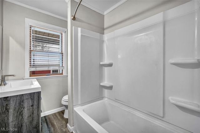 135 Wooster Street NW, Navarre, OH 44662