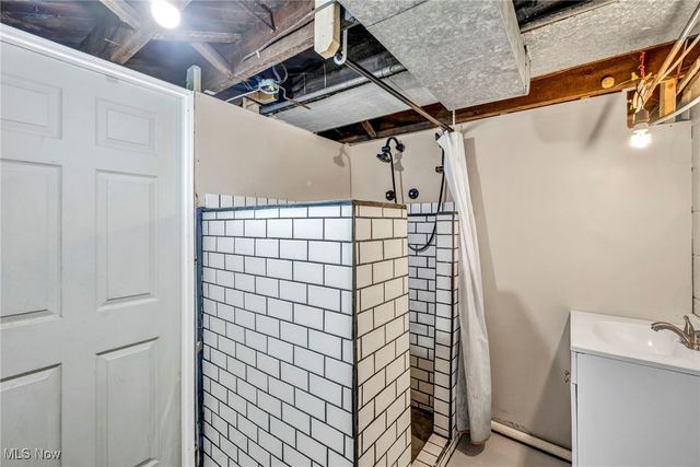 135 Wooster Street NW, Navarre, OH 44662