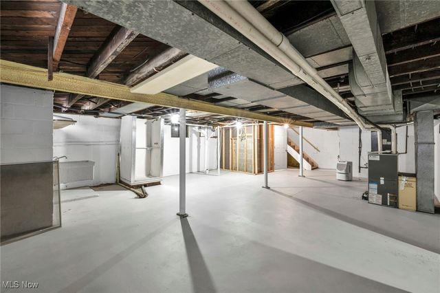 135 Wooster Street NW, Navarre, OH 44662