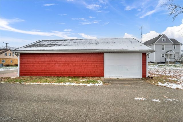 135 Wooster Street NW, Navarre, OH 44662