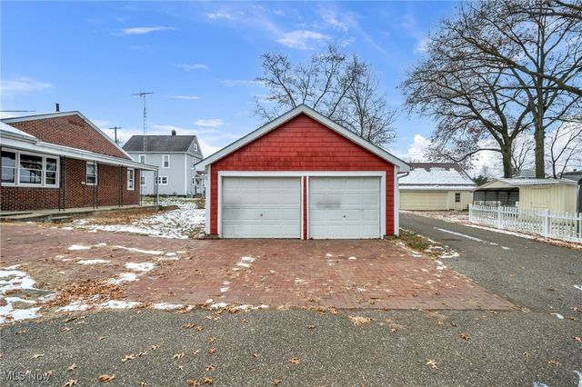 135 Wooster Street NW, Navarre, OH 44662