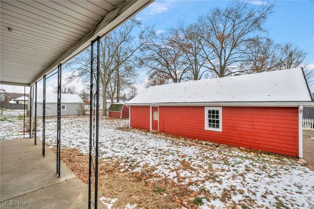 135 Wooster Street NW, Navarre, OH 44662