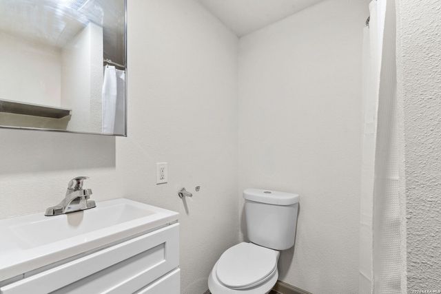 3106 Zarzamora, San Antonio, TX 78201