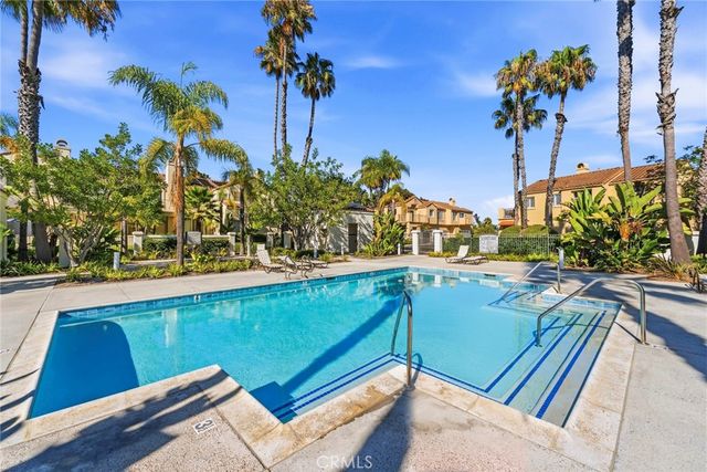 23 Fleurance, Laguna Niguel, CA 92677
