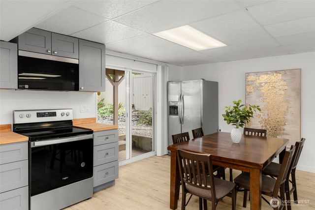 2520 166th Avenue NE, Bellevue, WA 98008