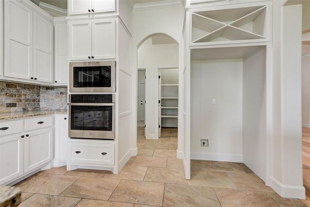 3530 Rivers Edge Court, Newcastle, OK 73065