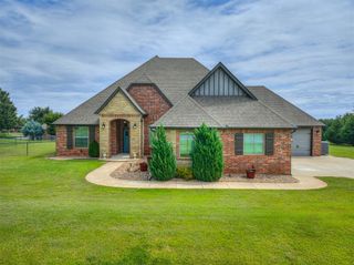 3530 Rivers Edge Court, Newcastle, OK 73065