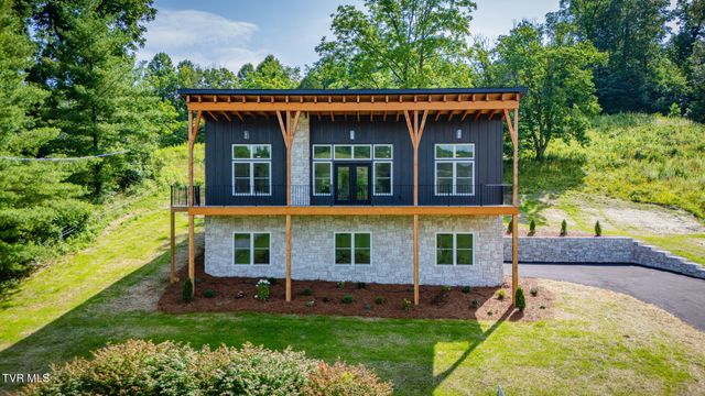1385 Gap Creek Road, Elizabethton, TN 37643