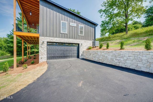 1385 Gap Creek Road, Elizabethton, TN 37643