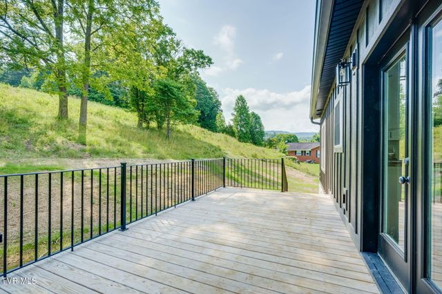 1385 Gap Creek Road, Elizabethton, TN 37643
