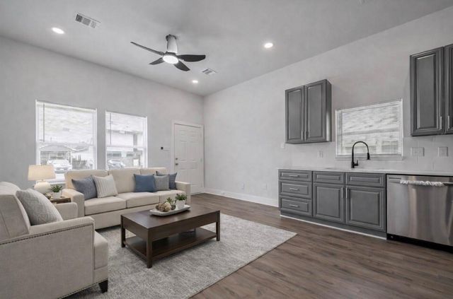 7993 Attwater Street A, Houston, TX 77028