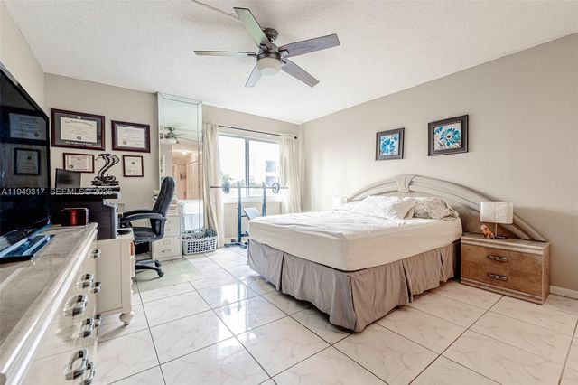 200 178th Dr 406, Sunny Isles Beach, FL 33160