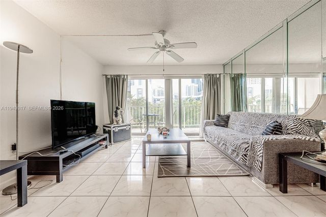 200 178th Dr 406, Sunny Isles Beach, FL 33160