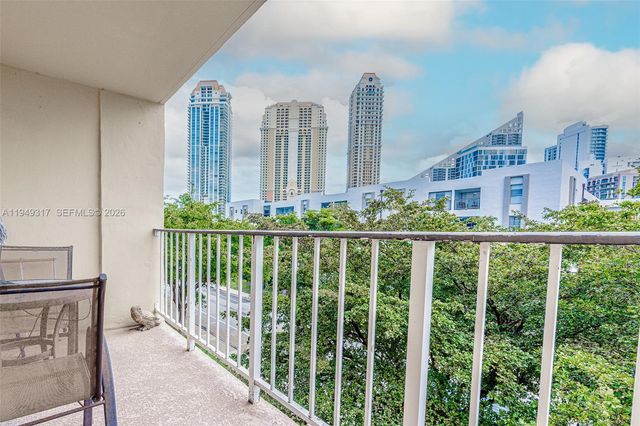 200 178th Dr 406, Sunny Isles Beach, FL 33160