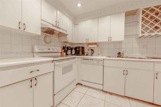 200 178th Dr 406, Sunny Isles Beach, FL 33160