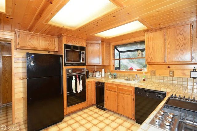 2428 Innsbruck Court, Pine Mountain Club, CA 93222