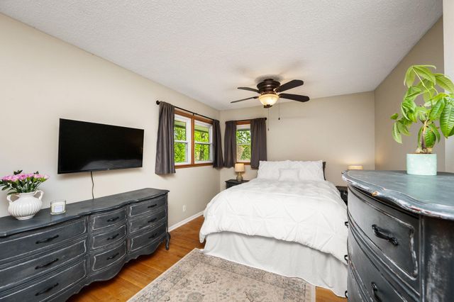 7000 Hill Place N, Crystal, MN 55427