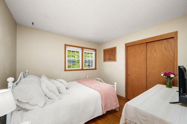 7000 Hill Place N, Crystal, MN 55427