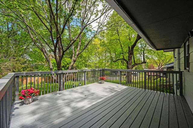 7000 Hill Place N, Crystal, MN 55427