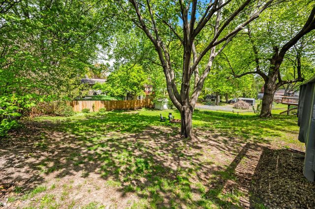 7000 Hill Place N, Crystal, MN 55427