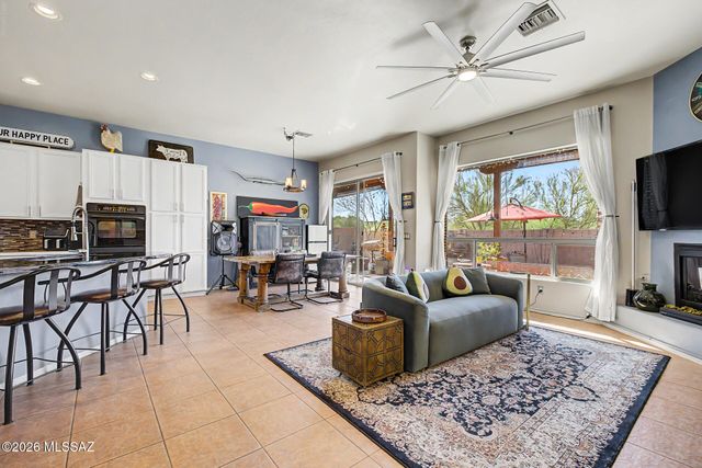 1339 N Golden Palomino Place, Tucson, AZ 85715