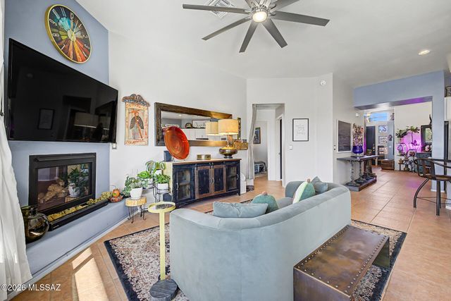 1339 N Golden Palomino Place, Tucson, AZ 85715