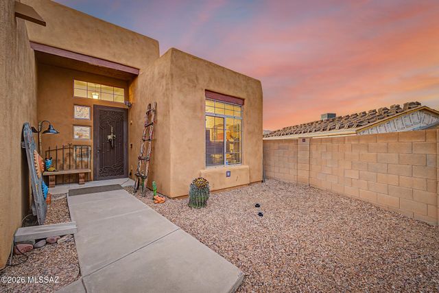 1339 N Golden Palomino Place, Tucson, AZ 85715