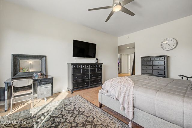 1339 N Golden Palomino Place, Tucson, AZ 85715