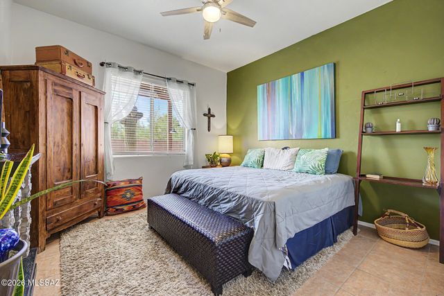 1339 N Golden Palomino Place, Tucson, AZ 85715