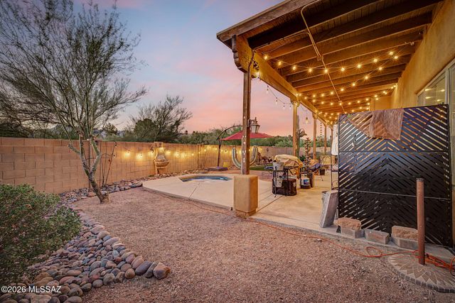 1339 N Golden Palomino Place, Tucson, AZ 85715