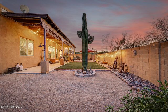 1339 N Golden Palomino Place, Tucson, AZ 85715