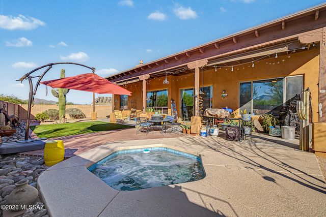 1339 N Golden Palomino Place, Tucson, AZ 85715
